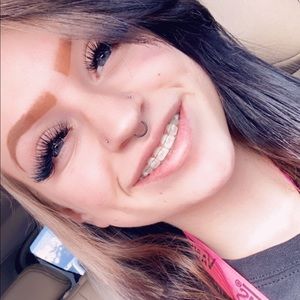 Meet your Posher, Madyson